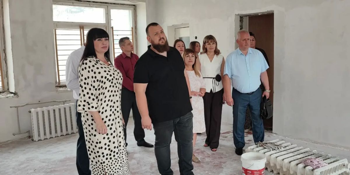 Народная программа в действии: в Антраците продолжается ремонт детского сада №13 «Барвинок» Народная программа в действии: в Антраците продолжается ремонт детского сада №13 «Барвинок»