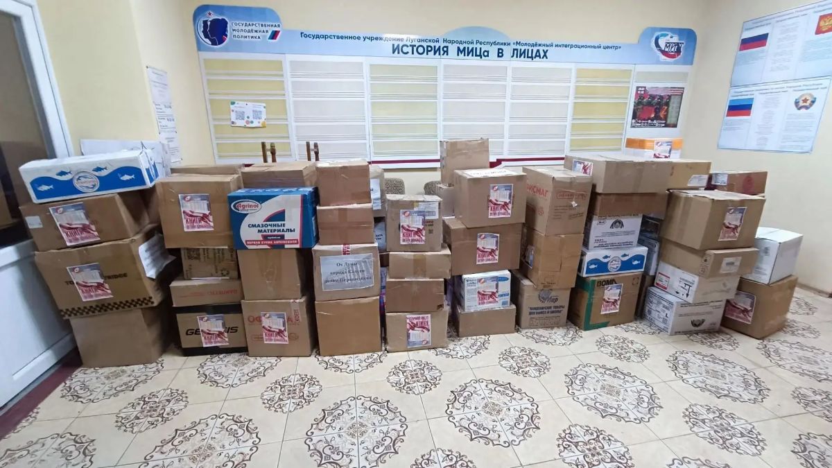 По инициативе Союза журналистов Калужской области и неравнодушных жителей региона наши друзья из Калуги передали нам большую партию детских книг По инициативе Союза журналистов Калужской области и неравнодушных жителей региона наши друзья из Калуги передали нам большую партию детских книг