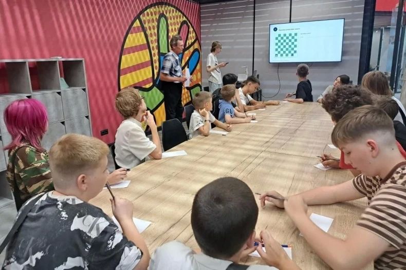 В рамках Всероссийского спортивного марафона «Сила России» в Свердловске прошел шахматный турнир В рамках Всероссийского спортивного марафона «Сила России» в Свердловске прошел шахматный турнир