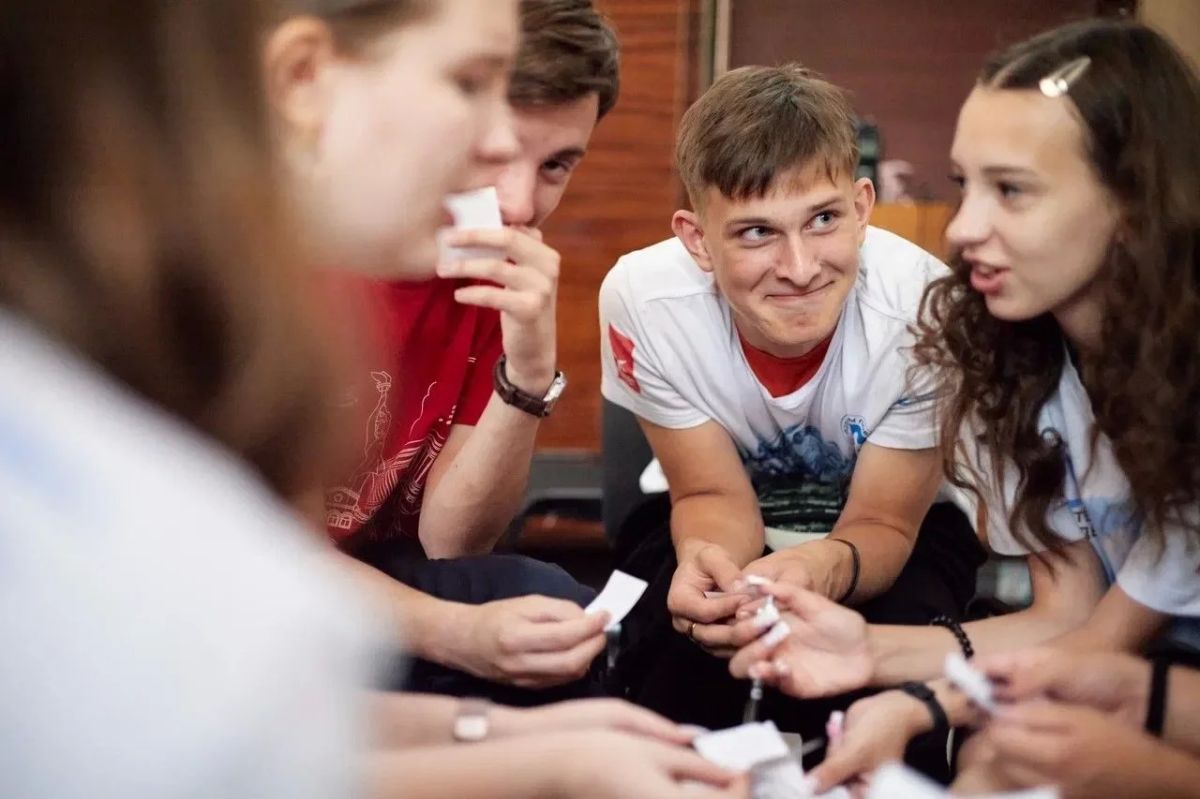 Проводим лето с пользой. Для алчевских школьников проходят «Каникулы со знанием», - сообщили в Проводим лето с пользой. Для алчевских школьников проходят «Каникулы со знанием», - сообщили в
