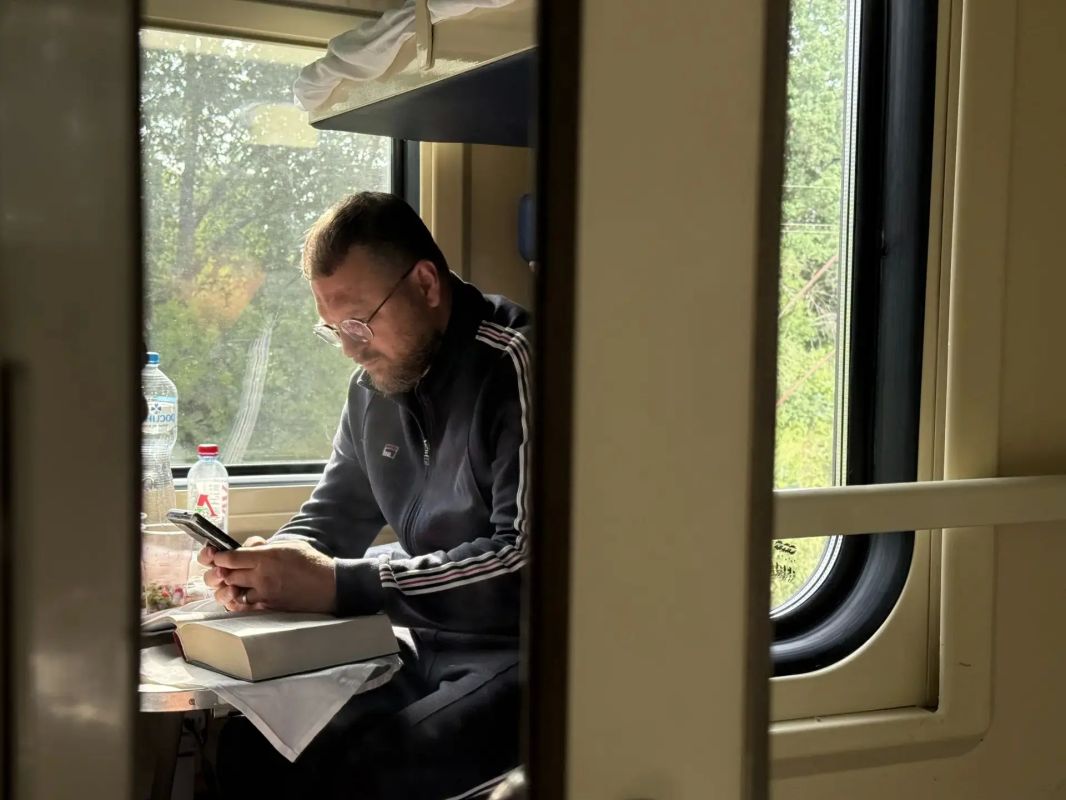 Николай Долгачёв: Путешествие поездом имеет ряд очевидных преимуществ