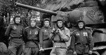 23 ����. 1944. �� ����� � ������ ������ ������� ��. �������� �������� �������� ������� �����, ����������� ���� ������������ ������
