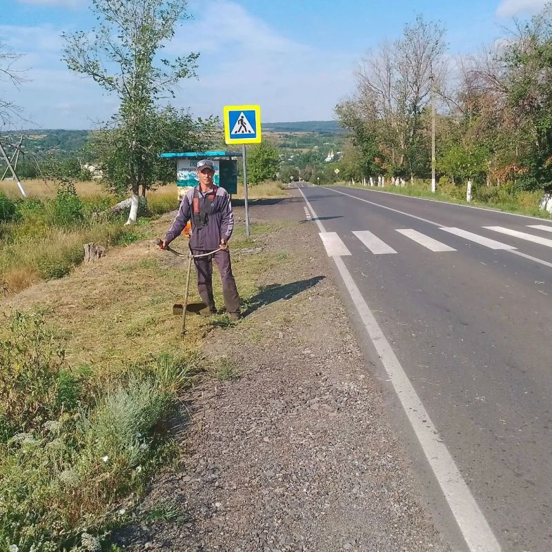 В период с 20 по 24 июля в Городище прошли очередные субботники, в которых приняли участие сотрудники отдела по обеспечению жизнедеятельности пгт Городище, с. Малоивановка, Городищенской средней школы № 23 и Городищенского... В период с 20 по 24 июля в Городище прошли очередные субботники, в которых приняли участие сотрудники отдела по обеспечению жизнедеятельности пгт Городище, с. Малоивановка, Городищенской средней школы № 23 и Городищенского...