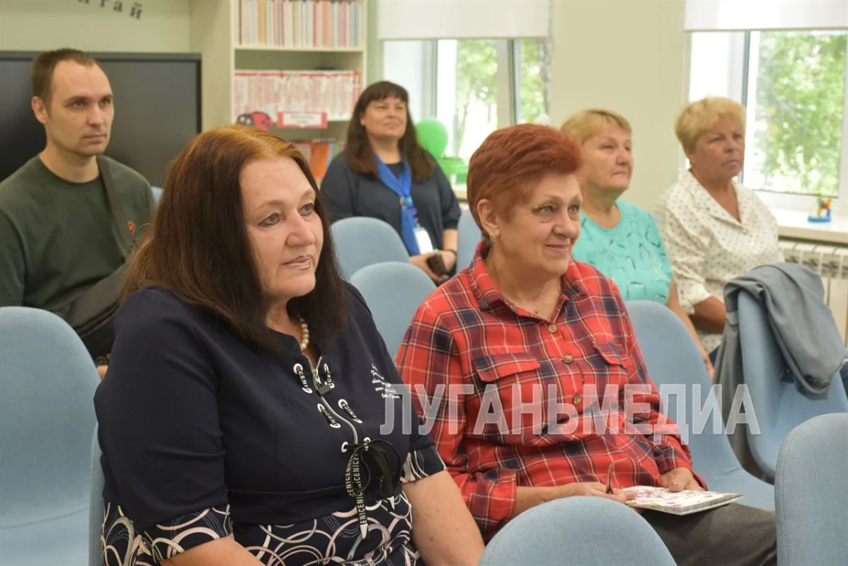 В Новопскове прошел час памяти «В. Высоцкий как зеркало русской души» В Новопскове прошел час памяти «В. Высоцкий как зеркало русской души»