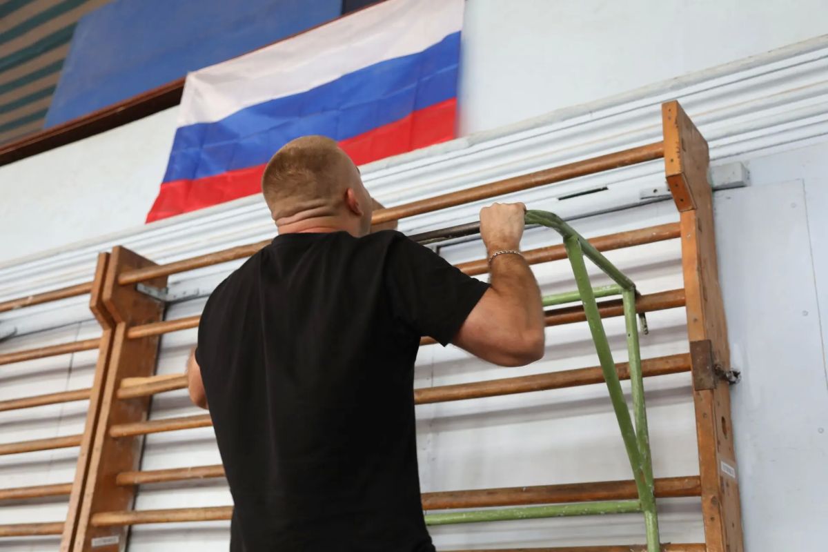 В УФСИН России по ЛНР определили лучшего сотрудника отделов режима и надзора В УФСИН России по ЛНР определили лучшего сотрудника отделов режима и надзора