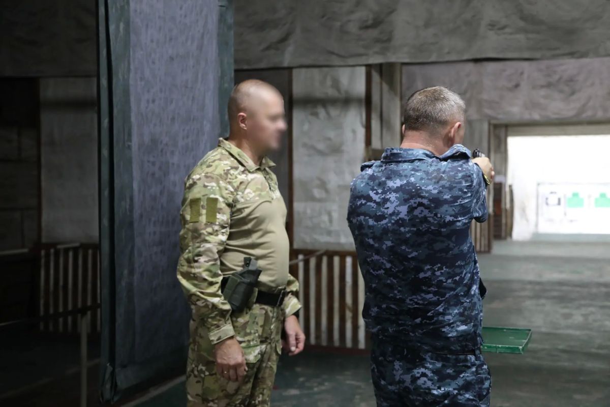 В УФСИН России по ЛНР определили лучшего сотрудника отделов режима и надзора В УФСИН России по ЛНР определили лучшего сотрудника отделов режима и надзора