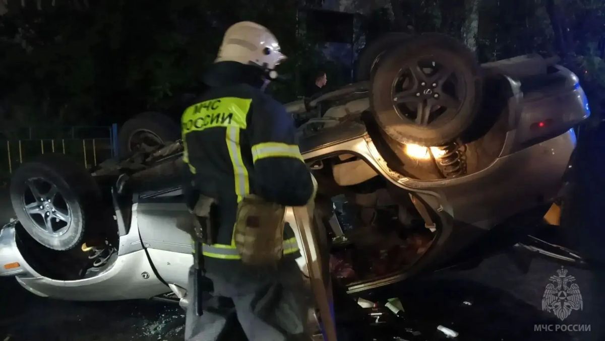 В Луганске в результате ДТП погибли два человека