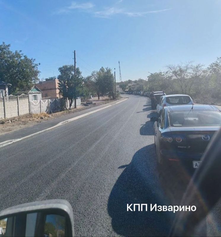 В сети сообщают о возобновлении работы КПП "Новошахтинск" после вражеской атаки