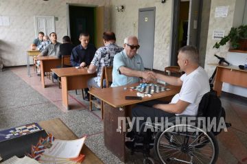 В Красном Луче состоялось первенство города по шашкам