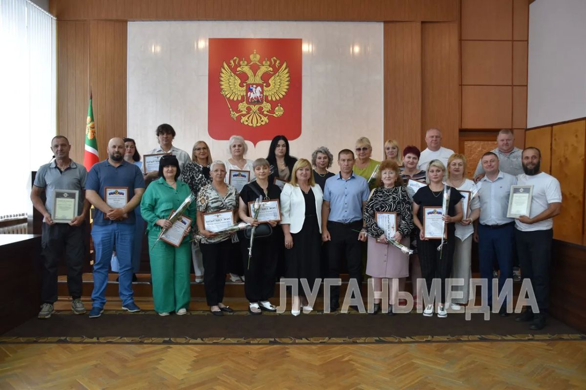 В Первомайске поздравили с профессиональным праздником работников торговли В Первомайске поздравили с профессиональным праздником работников торговли