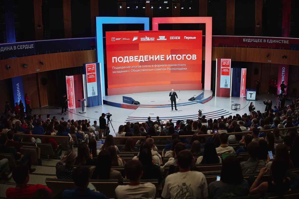 Михаил Голубович: Место, где встречаются смыслы Михаил Голубович: Место, где встречаются смыслы
