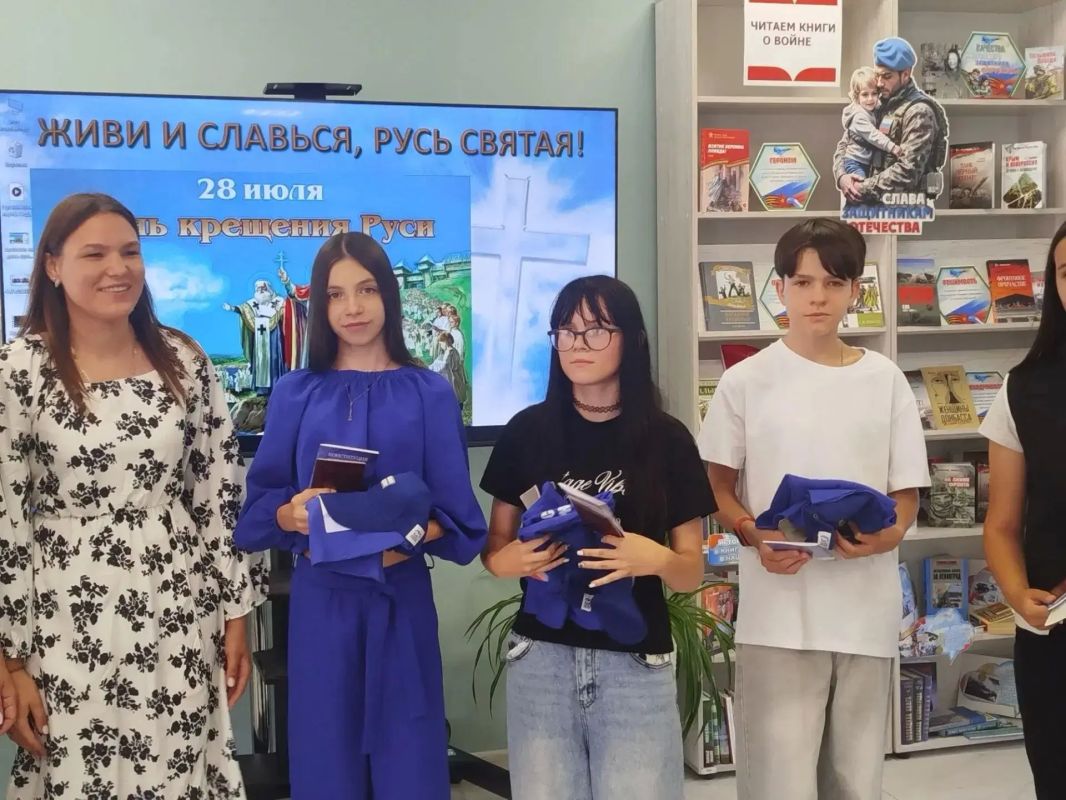 Андрей Рубанцов: В РОВЕНЬКАХ СОСТОЯЛОСЬ ТОРЖЕСТВЕННОЕ ВРУЧЕНИЕ ПАСПОРТОВ ГРАЖДАНИНА РОССИЙСКОЙ ФЕДЕРАЦИИ Андрей Рубанцов: В РОВЕНЬКАХ СОСТОЯЛОСЬ ТОРЖЕСТВЕННОЕ ВРУЧЕНИЕ ПАСПОРТОВ ГРАЖДАНИНА РОССИЙСКОЙ ФЕДЕРАЦИИ