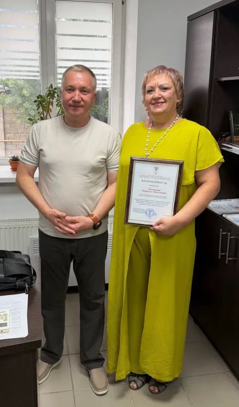 В преддверии профессионального праздника — Дня торговли — председатель Луганской территориальной организации «Профессиональный союз работников города» Гончарова Наталья Васильевна поздравила Первичные профсоюзные организации... В преддверии профессионального праздника — Дня торговли — председатель Луганской территориальной организации «Профессиональный союз работников города» Гончарова Наталья Васильевна поздравила Первичные профсоюзные организации...