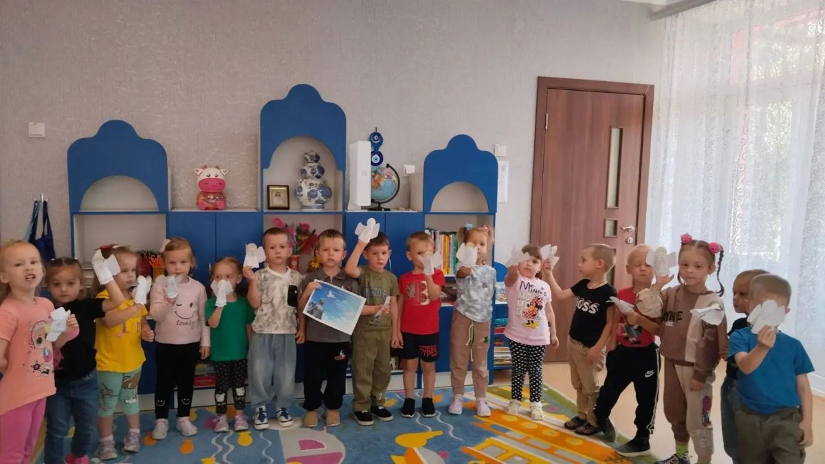 В этот день, 27 июля, мы склоняем головы в память о детях, чьё детство оборвалось слишком рано В этот день, 27 июля, мы склоняем головы в память о детях, чьё детство оборвалось слишком рано