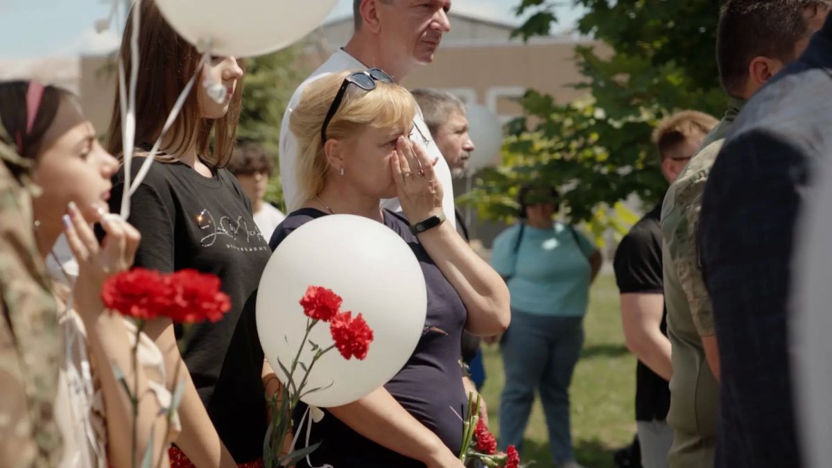 Иван Кусов: Сегодня, в День памяти детей-жертв войны в Донбассе, мы склоняем головы перед самой тяжелой и невосполнимой утратой Иван Кусов: Сегодня, в День памяти детей-жертв войны в Донбассе, мы склоняем головы перед самой тяжелой и невосполнимой утратой