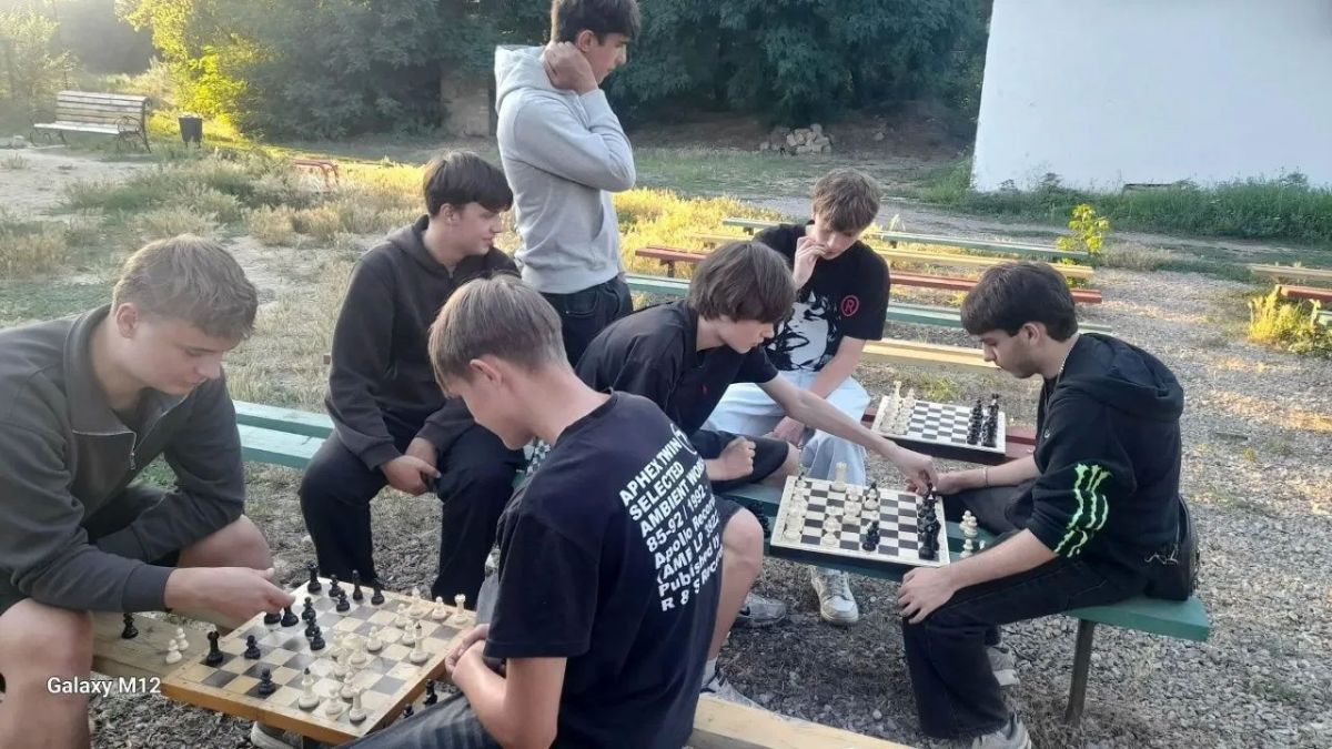 Шахматная корона Успенки: определились лучшие игроки летних каникул Шахматная корона Успенки: определились лучшие игроки летних каникул