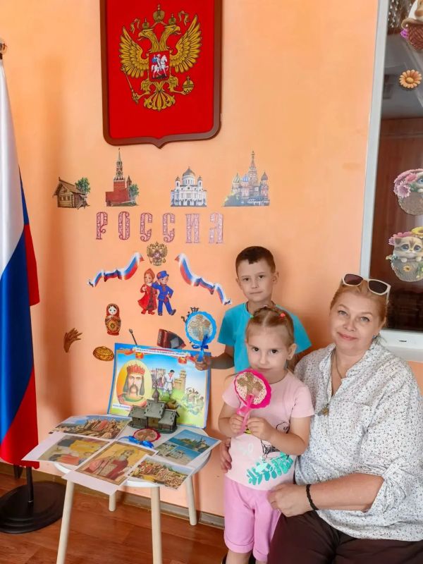 28 июля сотрудники Детского центра Чернухинского музея провели мероприятие для воспитанников детского сада «Ромашка», посвящённое Дню Крещения Руси 28 июля сотрудники Детского центра Чернухинского музея провели мероприятие для воспитанников детского сада «Ромашка», посвящённое Дню Крещения Руси