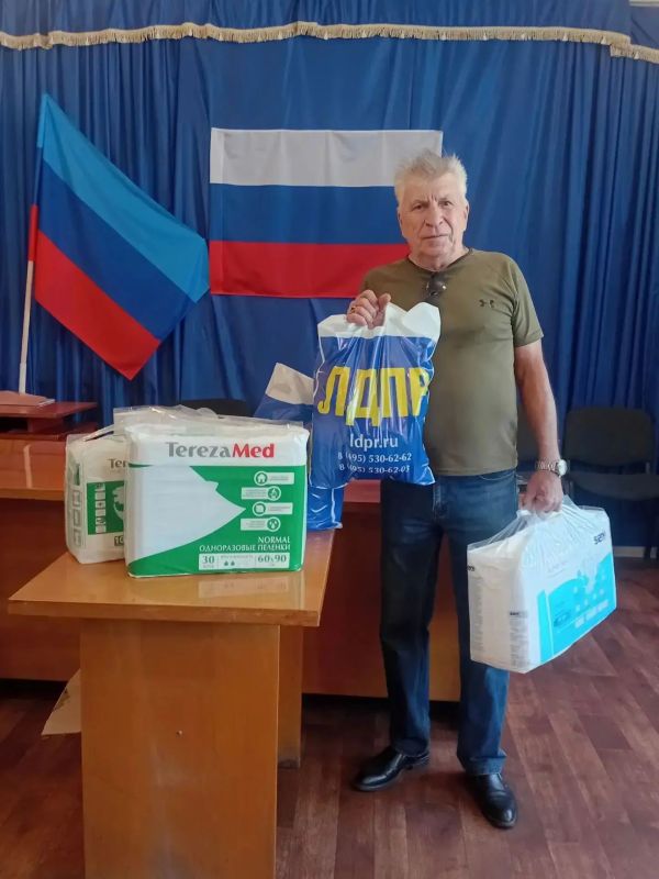 Галина Дуброва: На очередном приёме граждан в с.Валуйское (Станично-Луганский округ) ко мне обратился мужчина с самой тяжелой ношей – он годами ухаживает за прикованной к постели матерью своей жены Галина Дуброва: На очередном приёме граждан в с.Валуйское (Станично-Луганский округ) ко мне обратился мужчина с самой тяжелой ношей – он годами ухаживает за прикованной к постели матерью своей жены