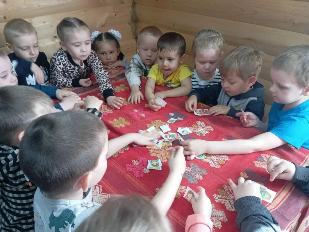 Перевальчане получают поддержку от Абдулинского муниципального округа региона-шефа Перевальчане получают поддержку от Абдулинского муниципального округа региона-шефа