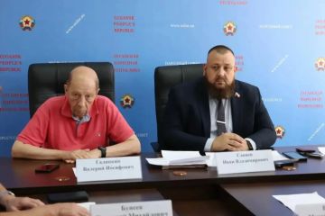 Иван Санаев: Провели расширенное заседание Социального комитета с представителями профильных министерств и Общественной палаты ЛНР
