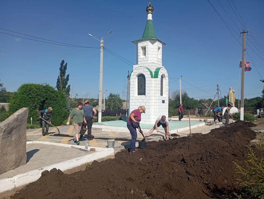 В Городище прошел субботник на территории реализуемого инициативного проекта В Городище прошел субботник на территории реализуемого инициативного проекта