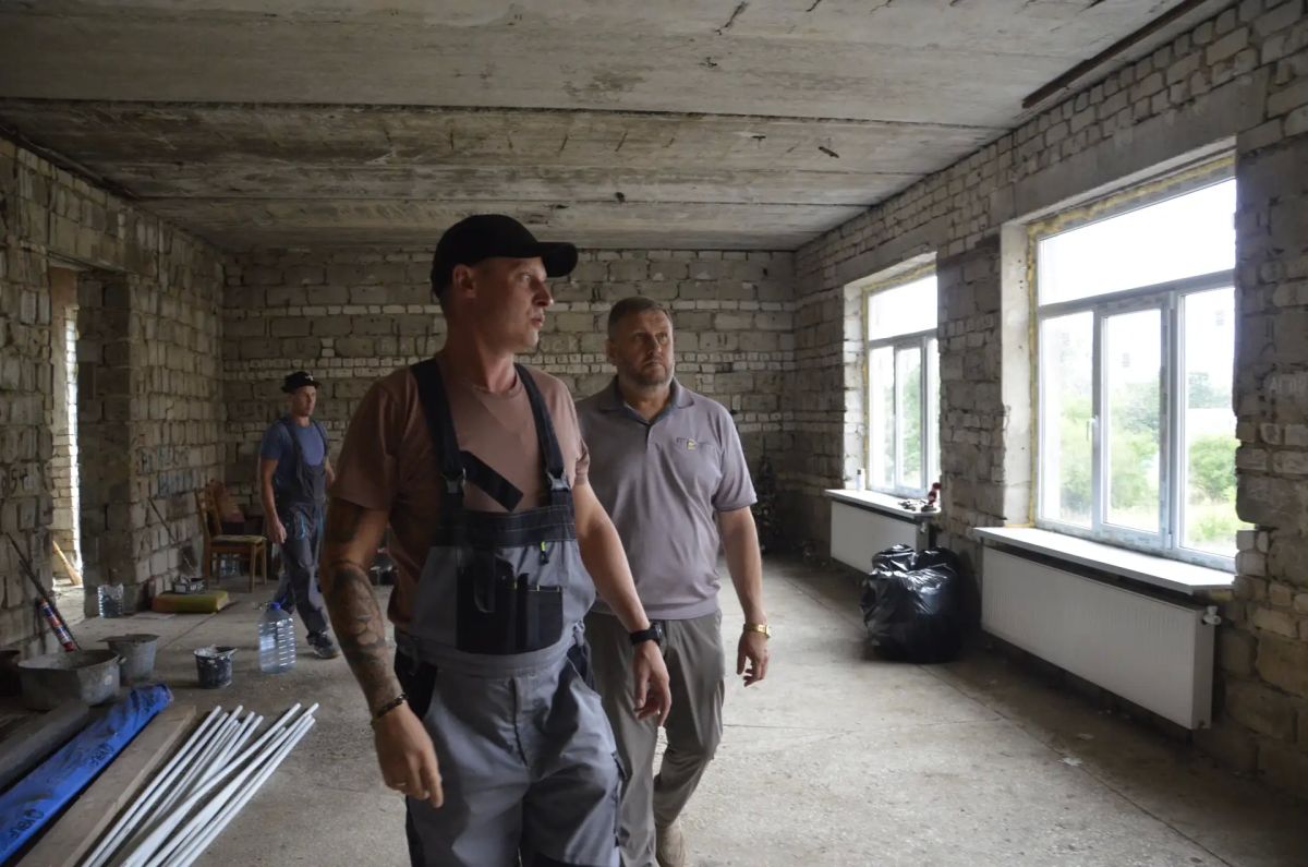 В селе Македоновке по народной программе обновляют Дом культуры В селе Македоновке по народной программе обновляют Дом культуры