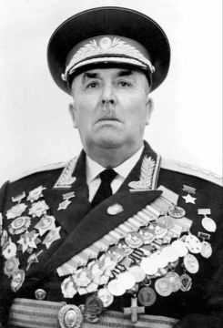 Эдуард Басурин: #ДЕНЬвИСТОРИИ. 30 июля 1900 года родился Иван Иванович Федюнинский, в деревне Гилёва Успенской волости Тюменского уезда Тобольской губернии (в настоящее время Тугулымский район Свердловской обл.). Советский...