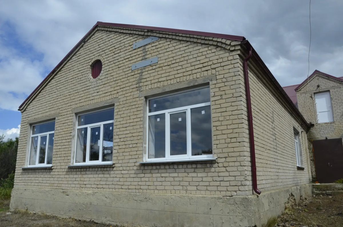 В селе Македоновке по народной программе обновляют Дом культуры В селе Македоновке по народной программе обновляют Дом культуры