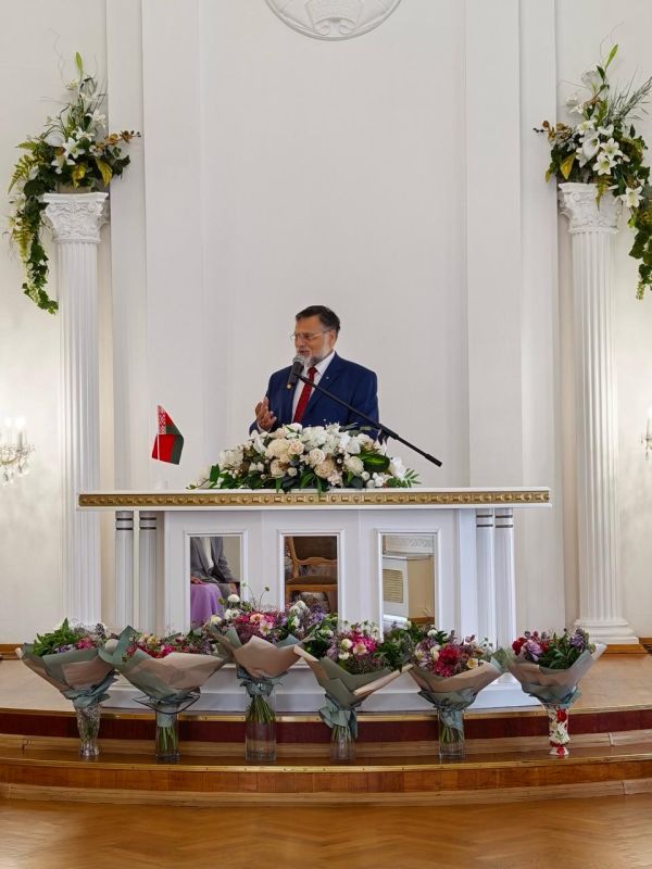 29 июля в Отделе ЗАГС Могилёвского горисполкома состоялось торжественное вручение медалей «За любовь и верность» 29 июля в Отделе ЗАГС Могилёвского горисполкома состоялось торжественное вручение медалей «За любовь и верность»