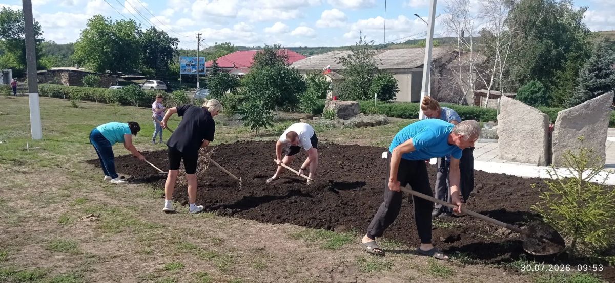 В Городище прошел субботник на территории реализуемого инициативного проекта В Городище прошел субботник на территории реализуемого инициативного проекта