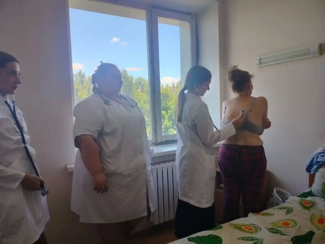 Студенческая практика на базе ГБУЗ "ЛГМБ №7" Студенческая практика на базе ГБУЗ "ЛГМБ №7"