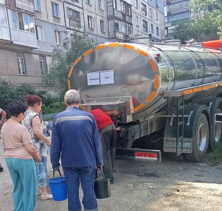 Коммунальными службами проведены работы на территории города Коммунальными службами проведены работы на территории города
