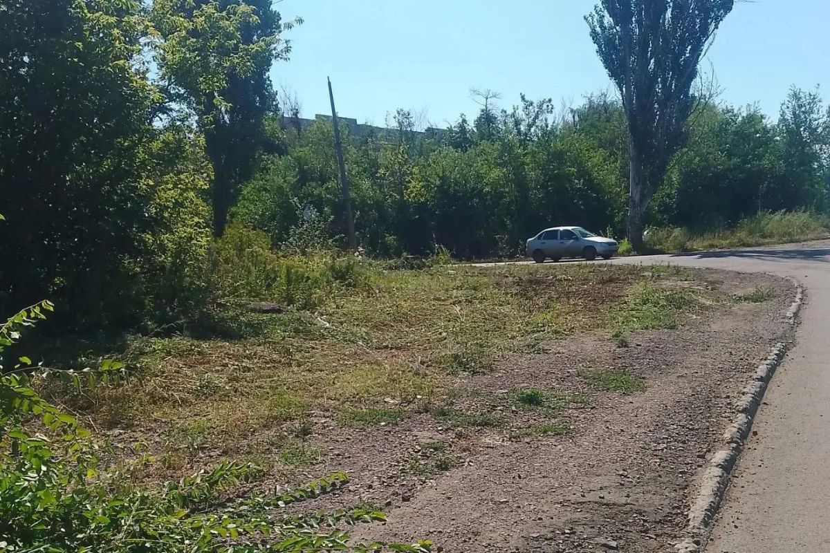 Коммунальщики Свердловского округа начали вырубку поросли и покос травы на опасных участках дорог Коммунальщики Свердловского округа начали вырубку поросли и покос травы на опасных участках дорог