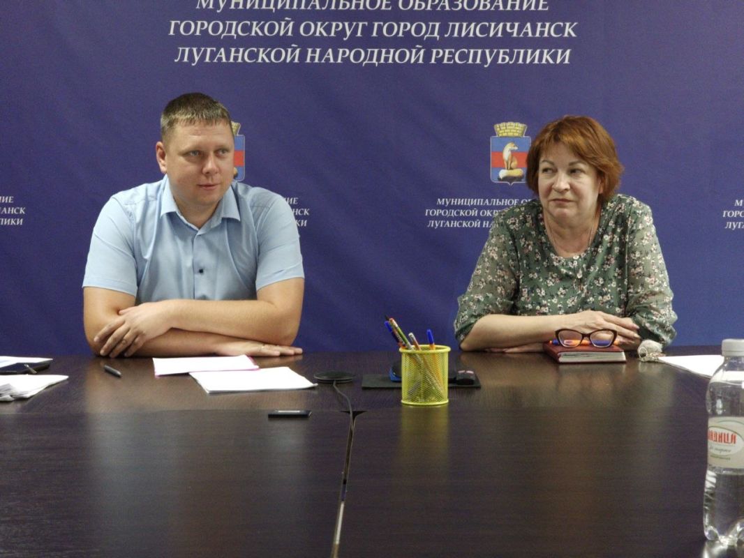 В городе Лисичанске состоялось сорок седьмое заседание Совета городского округа муниципального образования городской округ город Лисичанск Луганской Народной Республики