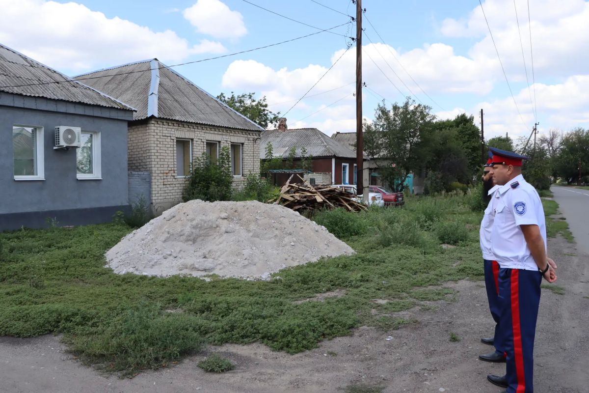 Профилактический рейд народных дружинников по соблюдению правил благоустройства на территории прошел в пгт Профилактический рейд народных дружинников по соблюдению правил благоустройства на территории прошел в пгт