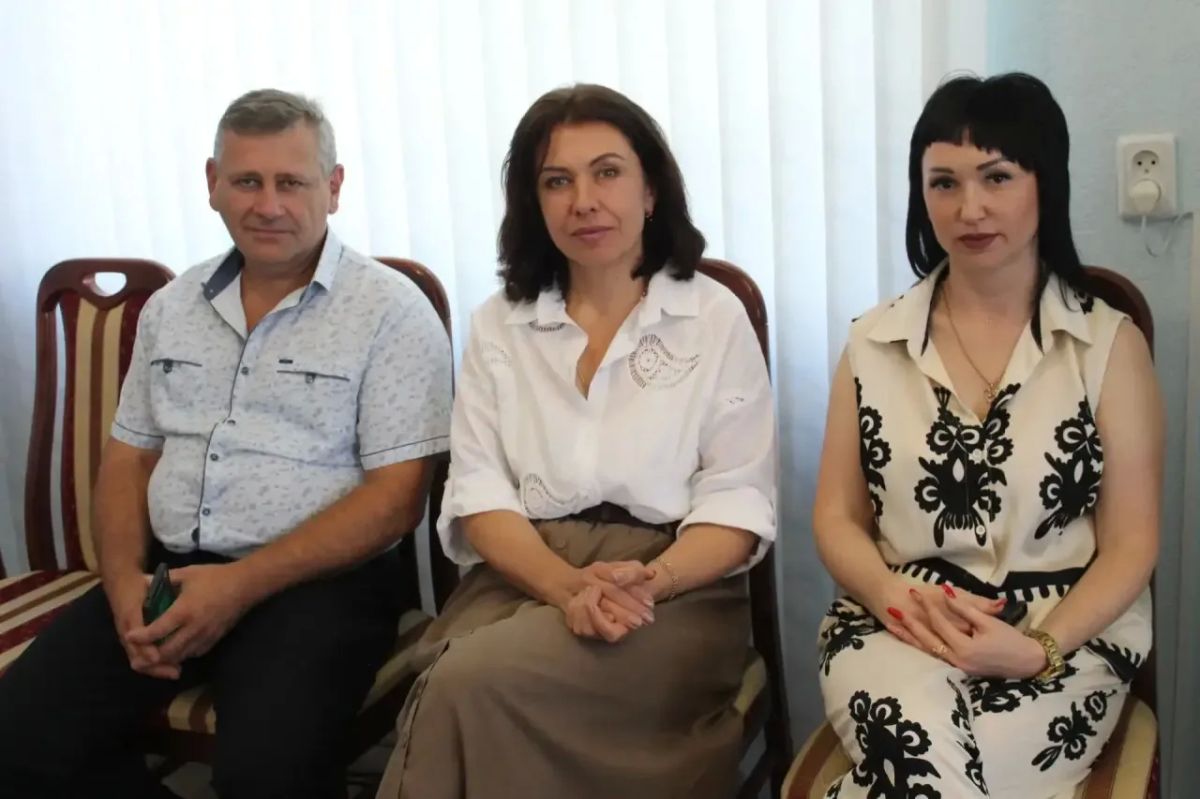 Сегодня поздравил с наступающим Днем железнодорожника тех, кто посвятил свою жизнь стальной магистрали Сегодня поздравил с наступающим Днем железнодорожника тех, кто посвятил свою жизнь стальной магистрали