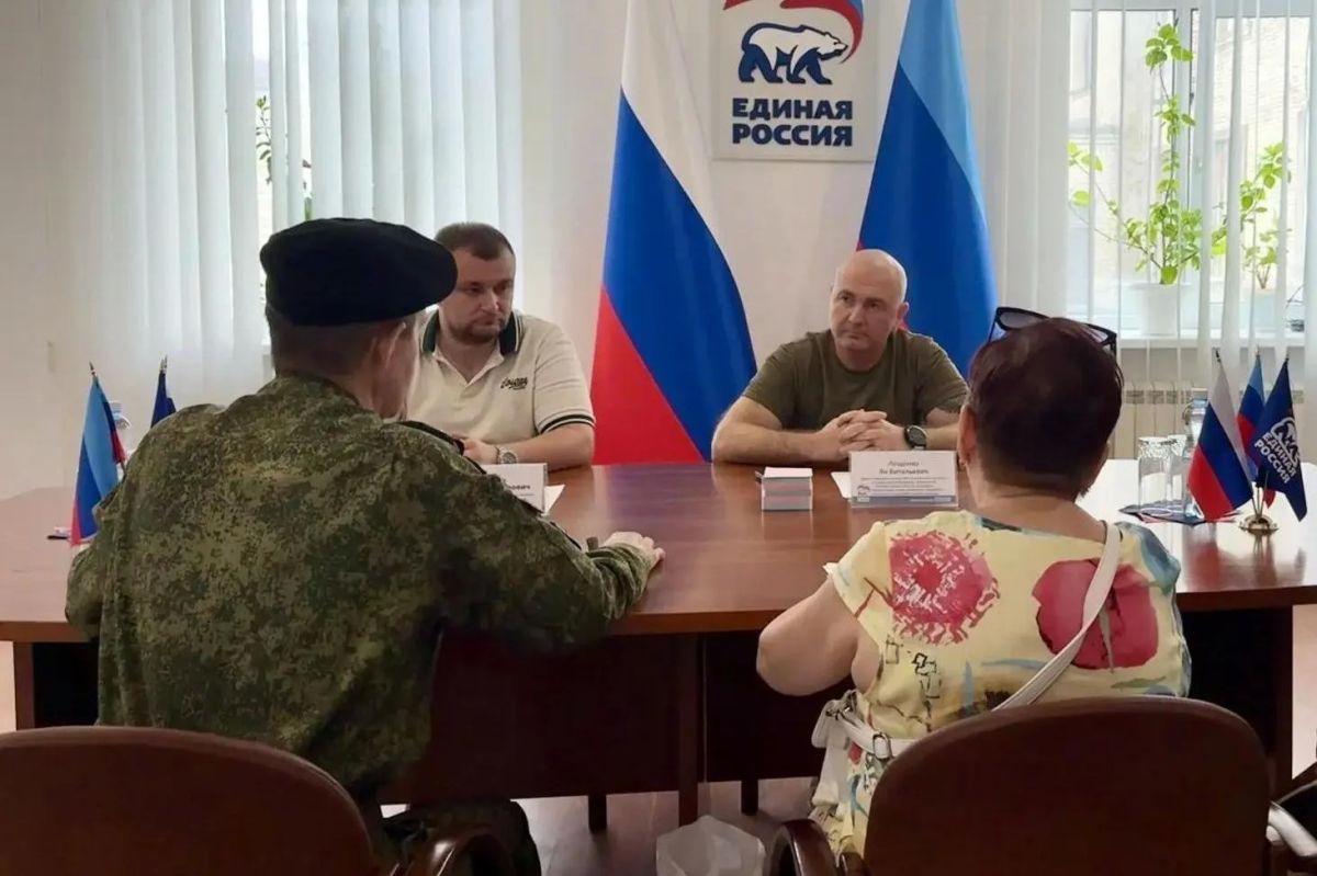 Депутаты содействуют жителям республики в решении актуальных задач Депутаты содействуют жителям республики в решении актуальных задач