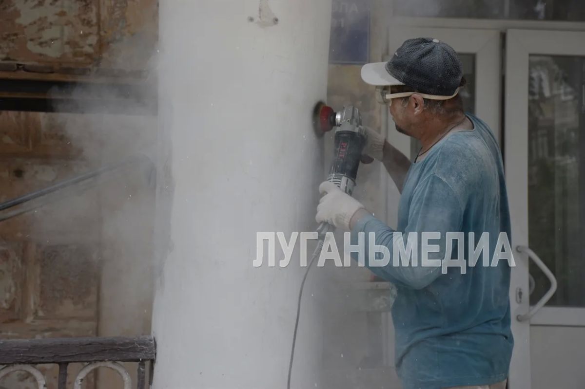В Брянковской ДШИ № 1 ведется капитальный ремонт В Брянковской ДШИ № 1 ведется капитальный ремонт