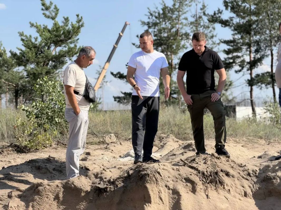 Как и во всех регионах нашей страны, в Луганской республике сейчас самый пик строительного сезона Как и во всех регионах нашей страны, в Луганской республике сейчас самый пик строительного сезона