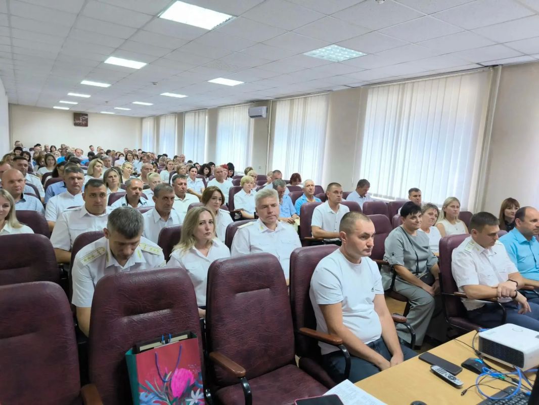 В Луганском филиале ФГУП «ЖДН» прошли праздничные мероприятия, посвященные Дню железнодорожника В Луганском филиале ФГУП «ЖДН» прошли праздничные мероприятия, посвященные Дню железнодорожника