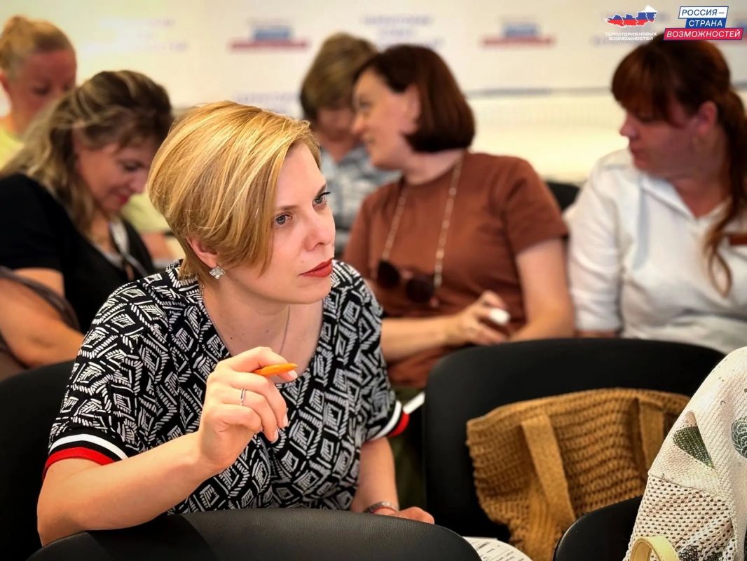 Специалисты дорожных и спасательных служб Луганщины вместе с Президентской платформой прокачали навыки антикризисного взаимодействия Специалисты дорожных и спасательных служб Луганщины вместе с Президентской платформой прокачали навыки антикризисного взаимодействия