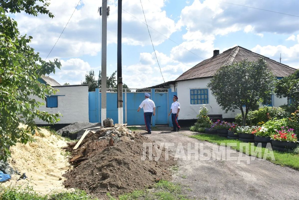 В поселке Белое состоялся профилактический рейд народных дружинников по соблюдению правил благоустройства В поселке Белое состоялся профилактический рейд народных дружинников по соблюдению правил благоустройства