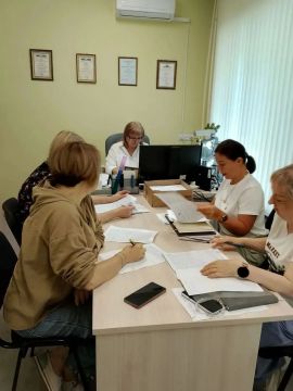 В филиале № 7 ГКУ ЛНР «РЦСЗН» в г. Первомайске прошло рабочее совещание, посвященное практической реализации Указа Главы ЛНР от 29 июля 2026 года № УГ-667/26