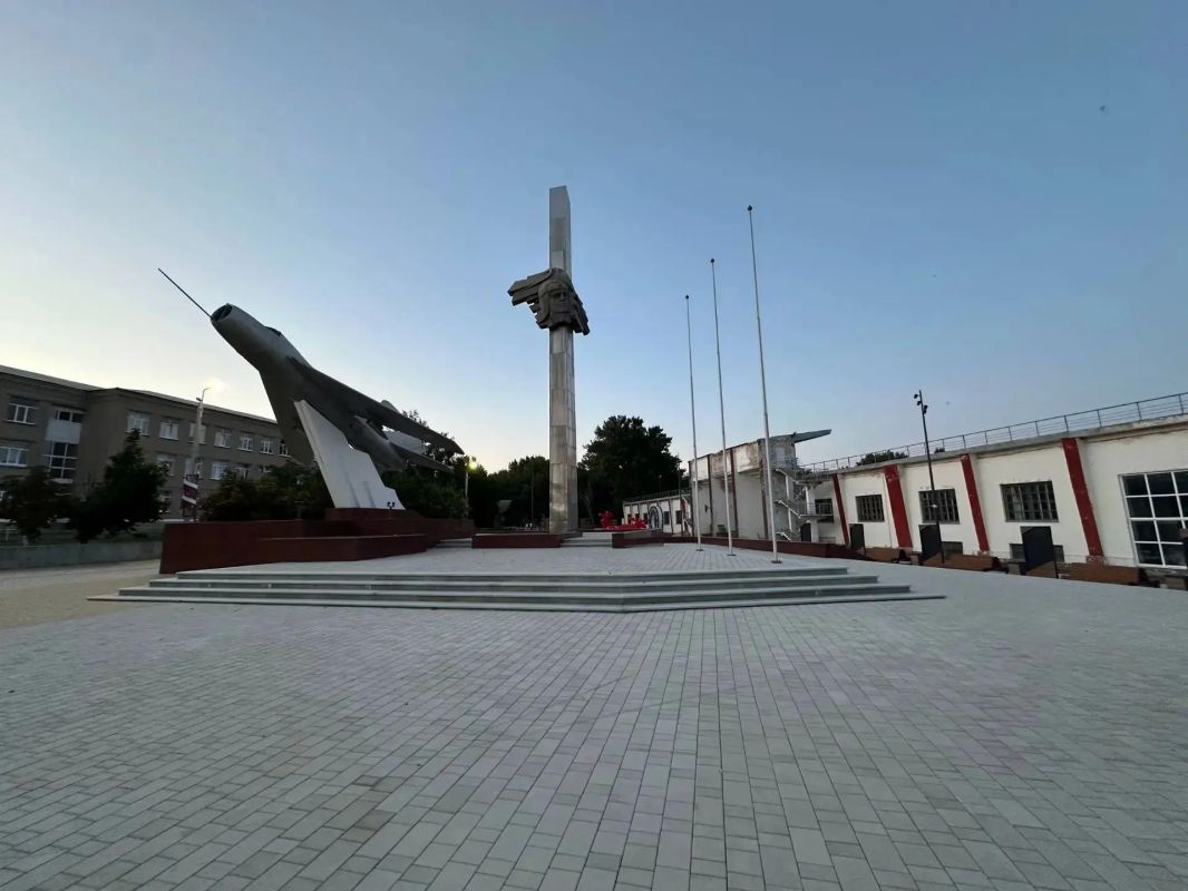 Капремонт площади Республики Коми в Ровеньках: завершающий этап Капремонт площади Республики Коми в Ровеньках: завершающий этап