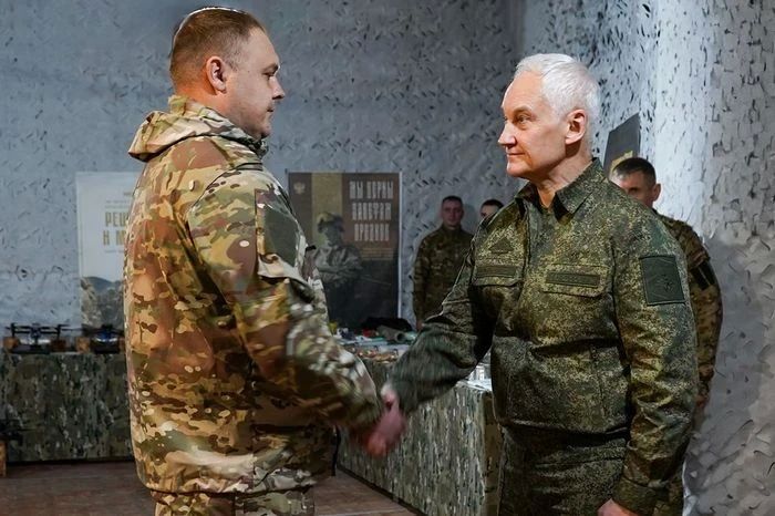 «Эти парни крепче стали. Всегда там, где труднее всего» «Эти парни крепче стали. Всегда там, где труднее всего»