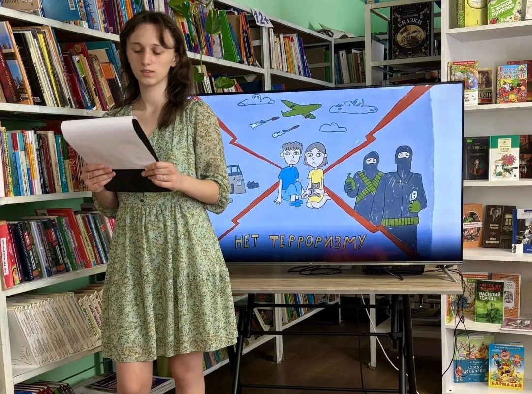Безопасность — дело каждого: в Новоайдарской библиотеке прошел важный разговор Безопасность — дело каждого: в Новоайдарской библиотеке прошел важный разговор