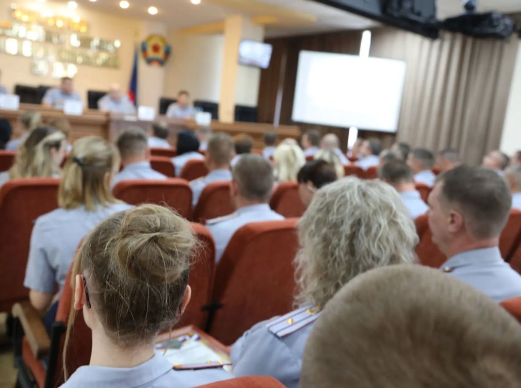 В УФСИН России по ЛНР состоялось заседание коллегии по итогам первого полугодия 2026 года В УФСИН России по ЛНР состоялось заседание коллегии по итогам первого полугодия 2026 года