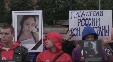 Бал у сатаны. Как в Москве отметили день рождения короля Великобритании