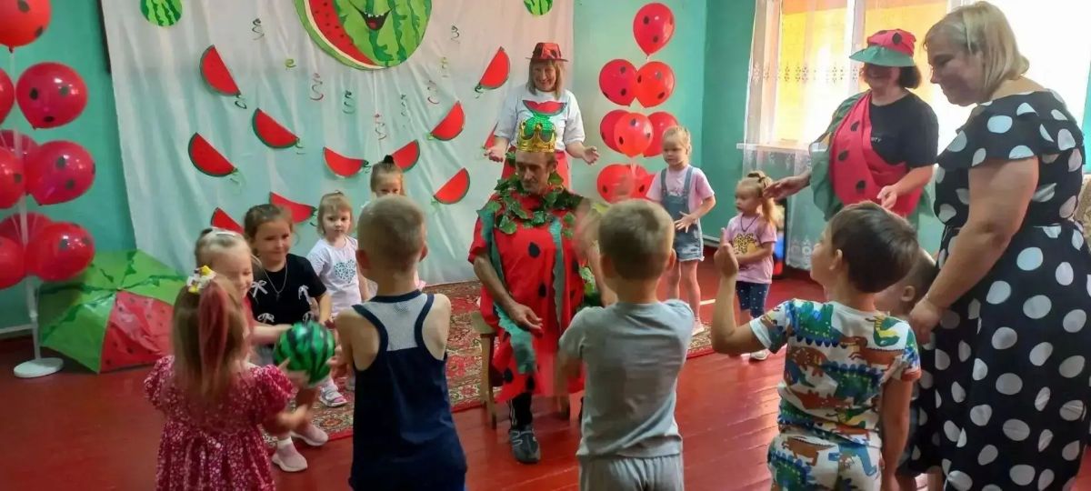 «Арбузный переполох»: праздник радости и веселья для воспитанников детсада «Золушка» «Арбузный переполох»: праздник радости и веселья для воспитанников детсада «Золушка»
