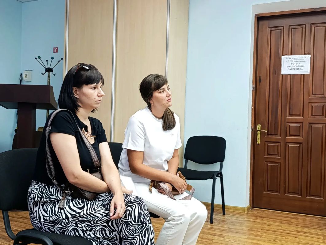 В Антраците в ходе еженедельного приема обсудили насущные проблемы горожан В Антраците в ходе еженедельного приема обсудили насущные проблемы горожан